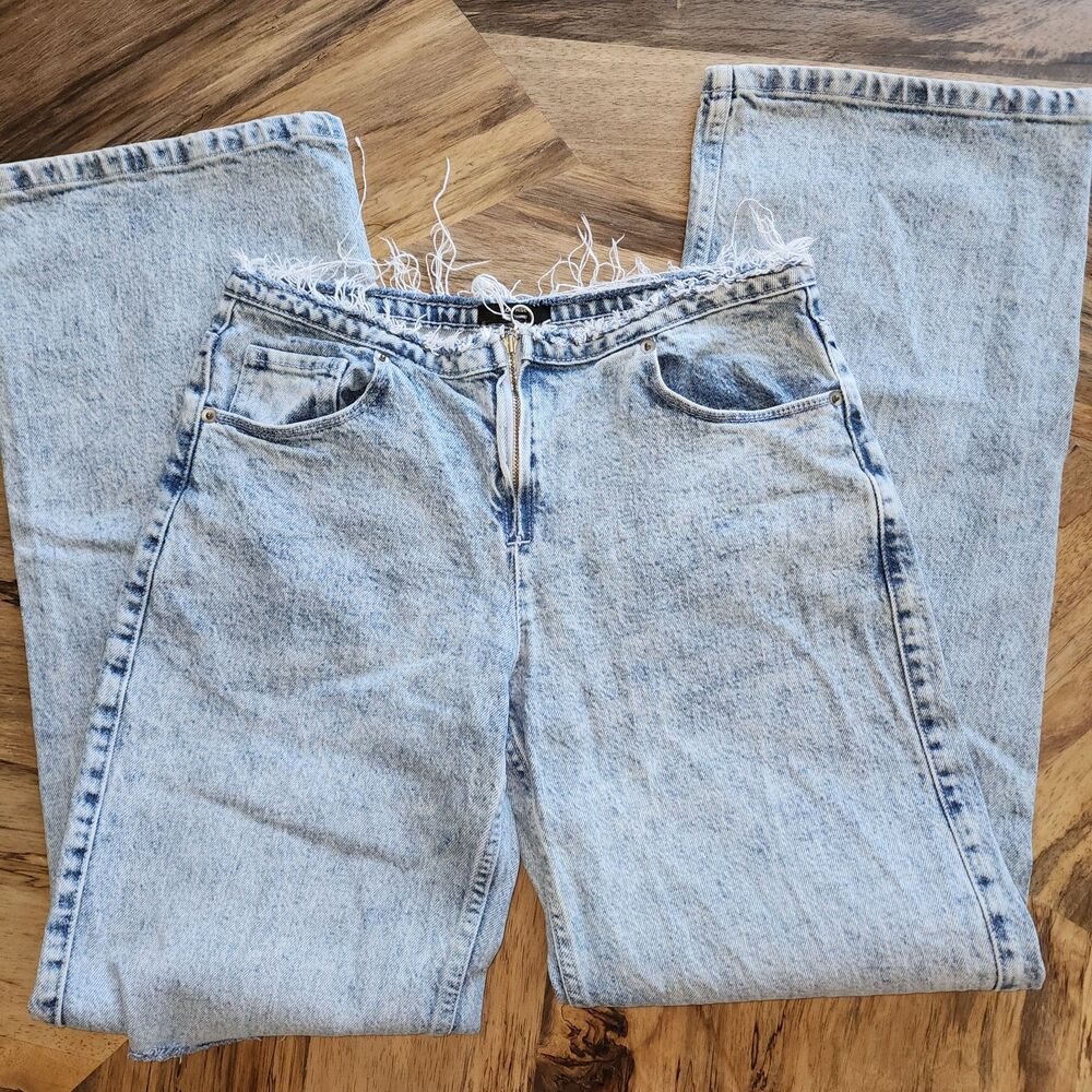 Social Tourist Low Rise Ripped Acid Washed Jeans Sz W26